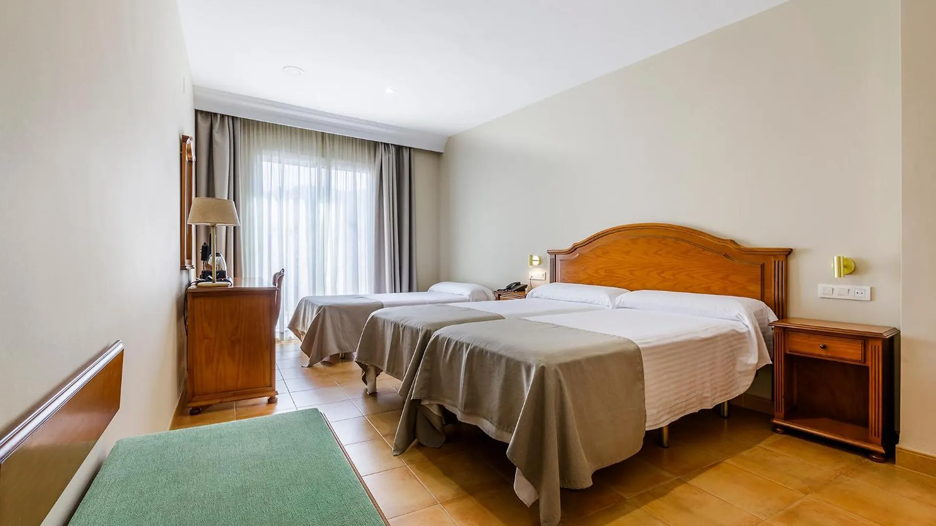 Hotel Almijara - Mares La Herradura